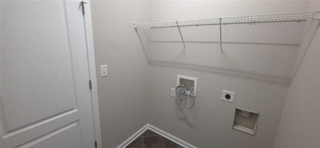 Building Photo - 1122 Treymont Ln SW