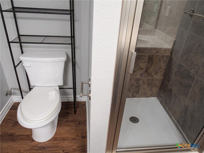 Building Photo - 1714 Risen Star Ln