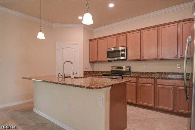 Building Photo - 10973 Cherry Laurel Dr