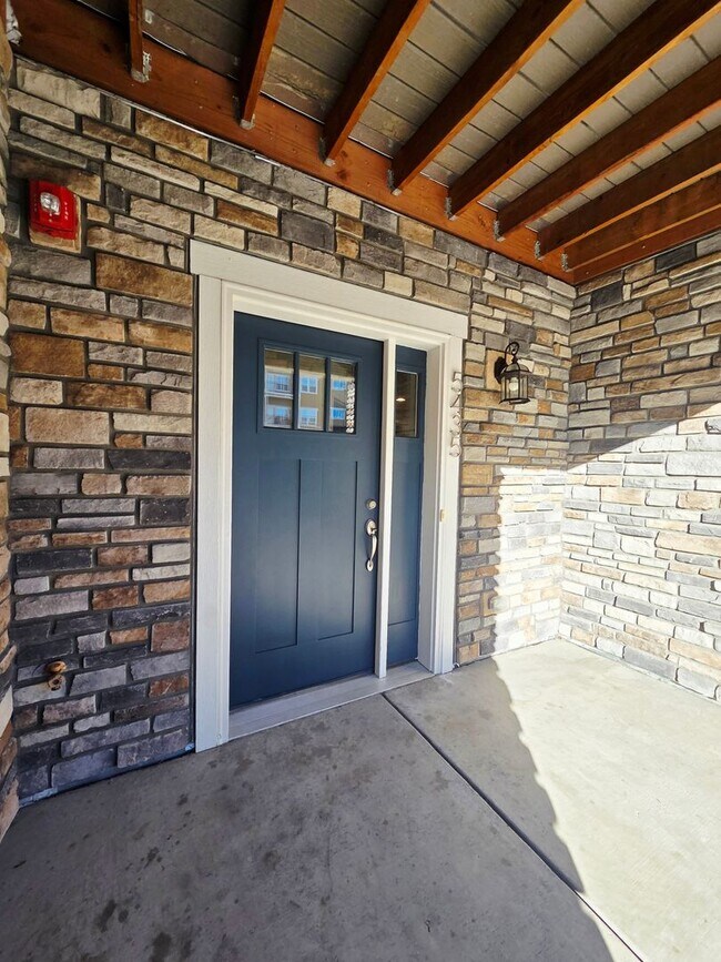 Building Photo - 5435 W 97th Ave