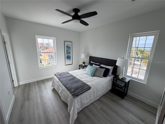 Building Photo - 13117 4th St E