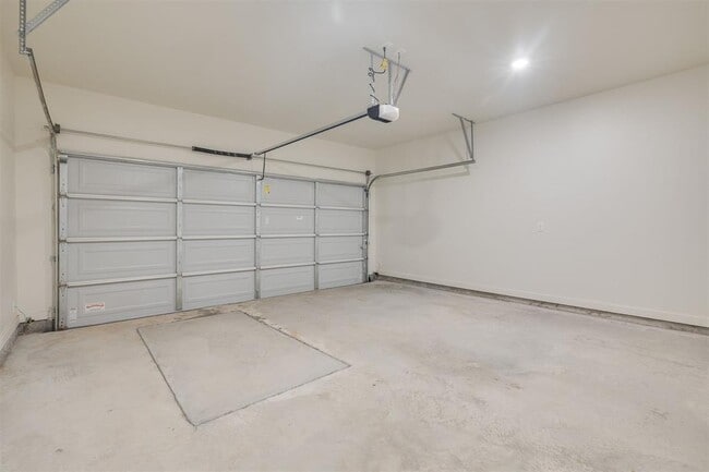 Building Photo - 8909 NW 109th St