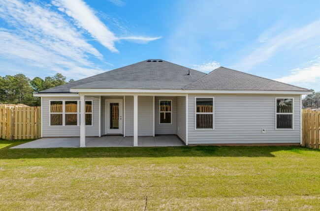 Building Photo - 8922 Snelling Dr