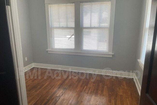 Building Photo - 509 SW 5th St