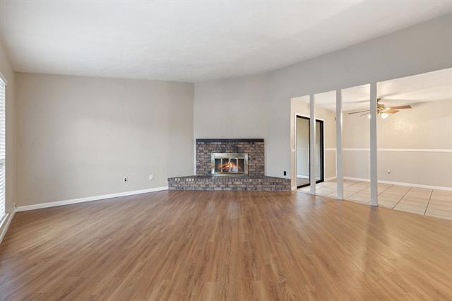 Building Photo - 5588 Squires Dr