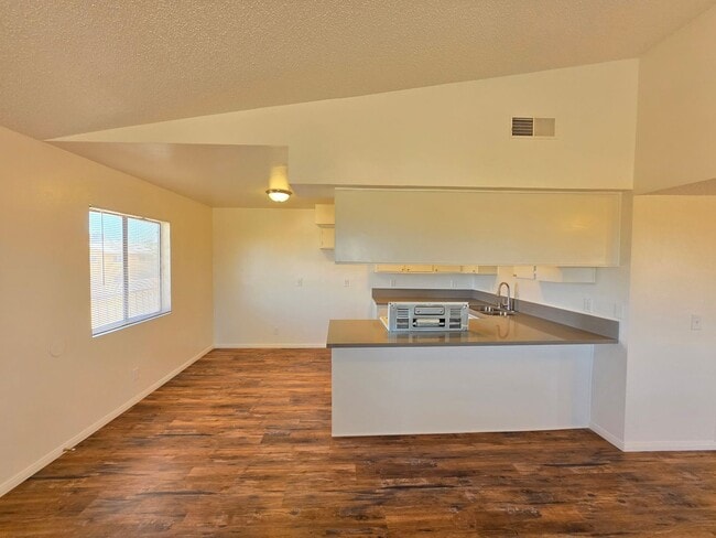 Building Photo - 8342 Columbine Ave