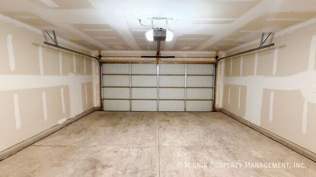 Building Photo - 2161 Langford Ave