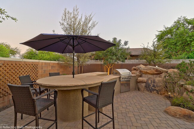 Building Photo - 3163 E Los Altos Ct