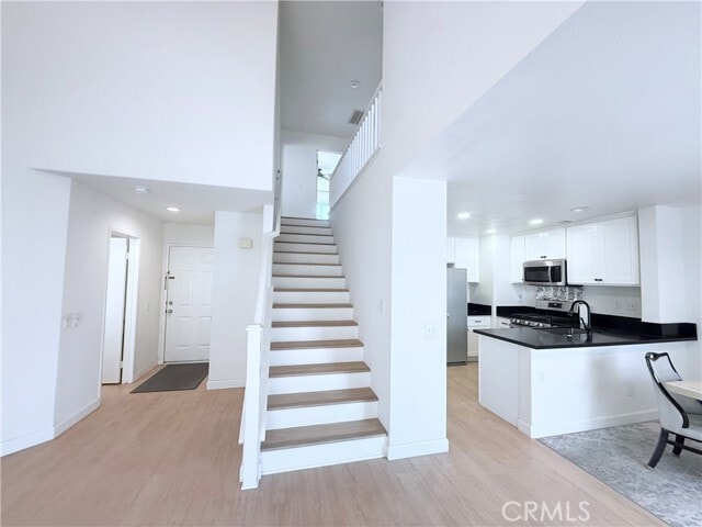 Building Photo - 1250 Kinnow Ct