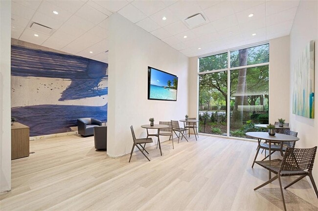 Building Photo - 3333 Allen Pkwy