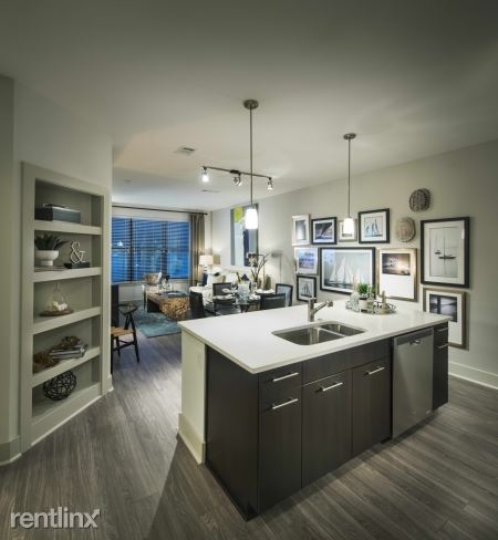 Building Photo - 8250 Meadow Rd