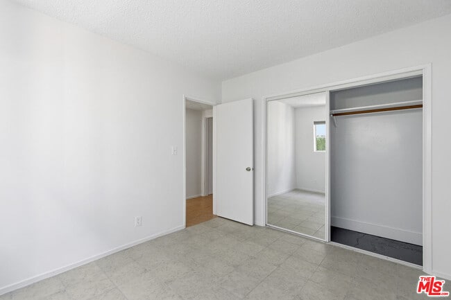 Building Photo - 1434 25th St