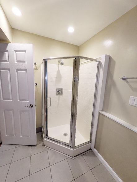 Building Photo - 3012 College Ave