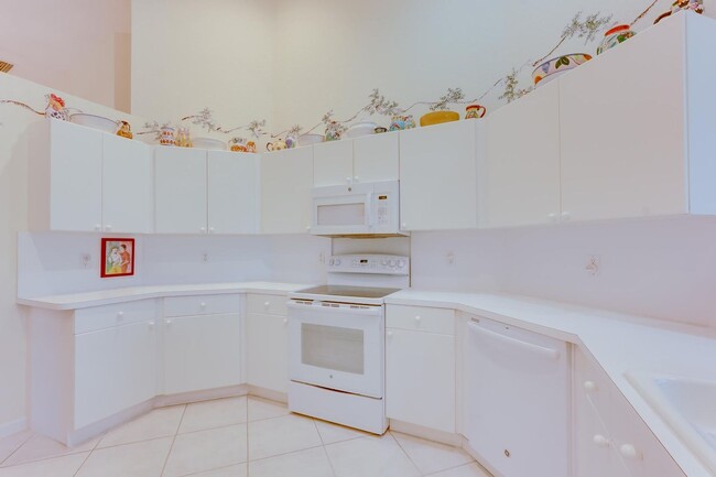 Building Photo - 4702 Carlton Golf Dr