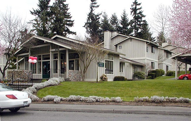 The Shores Apartments - The Ridge and The Shores