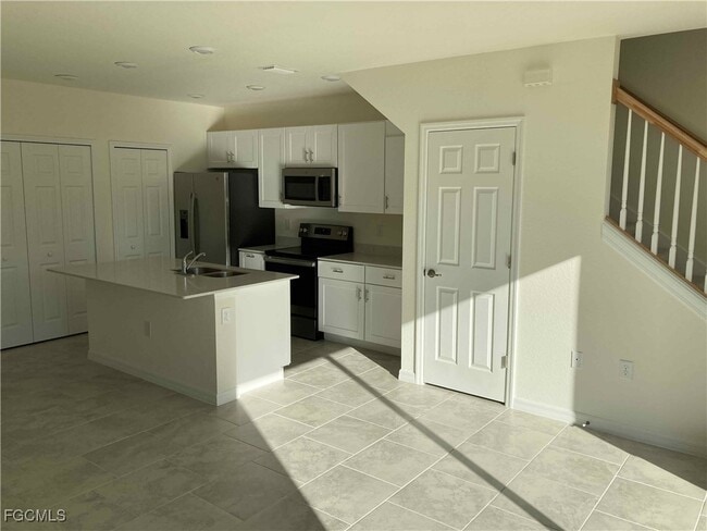 Building Photo - 14011 Oviedo Pl