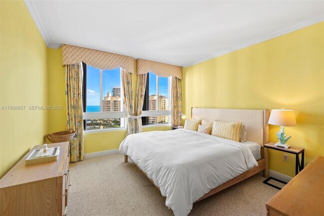 Building Photo - 781 Crandon Blvd