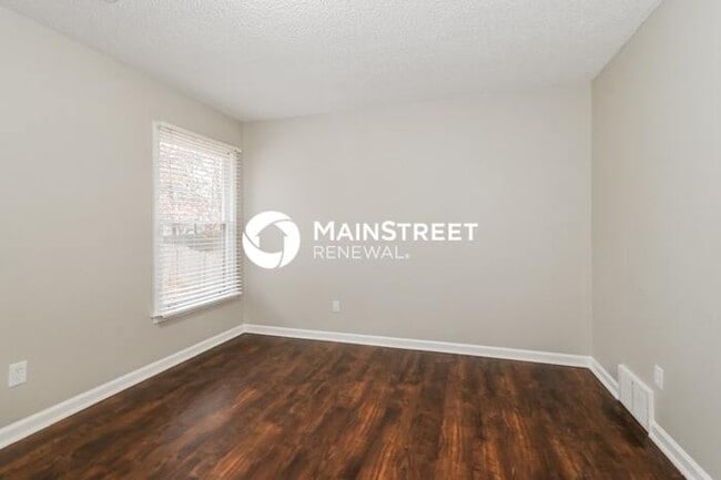 Building Photo - 4 Bedroom Pet-Friendly Home in CORDOVA, TN with Main Street Renewal