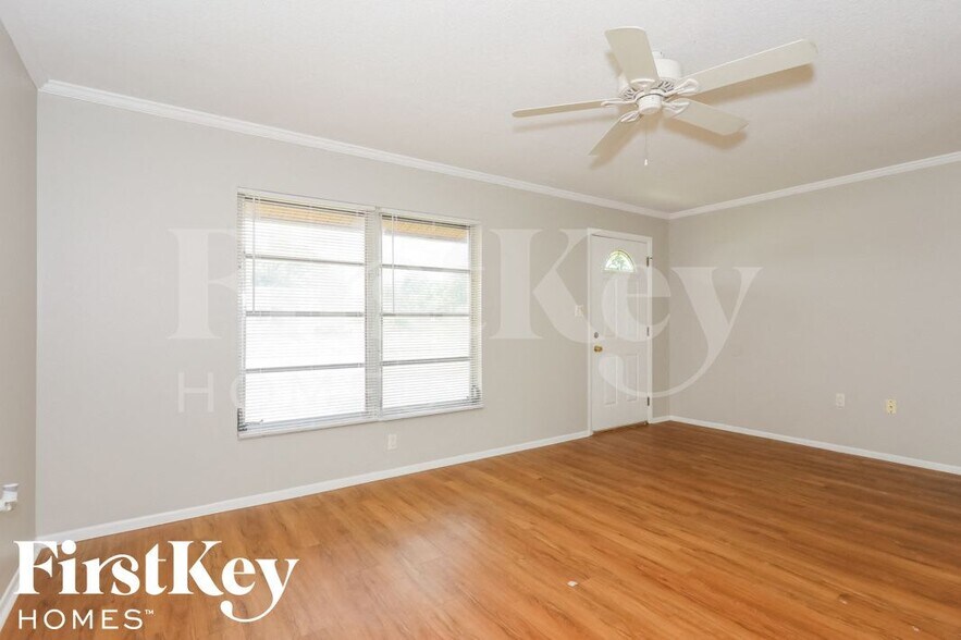 Building Photo - 964 Roseway Terrace NW