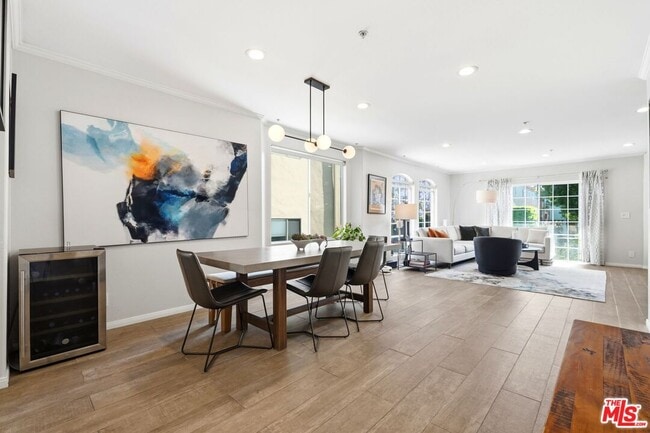 Building Photo - 1842 Greenfield Ave