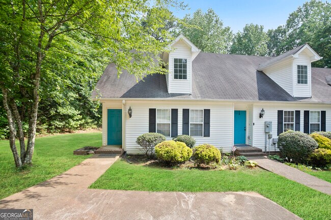 Building Photo - 6712 Lakewood Dr
