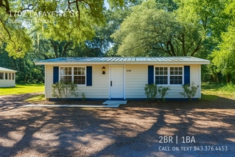 Building Photo - 1702 Lafayette St