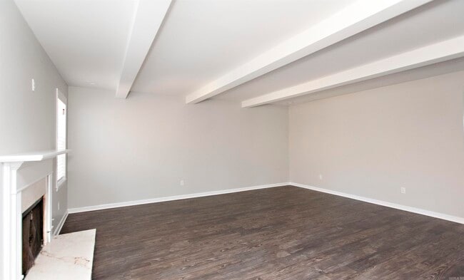 Building Photo - 1804 Martha Dr