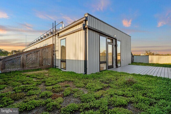 Building Photo - 5230 Georgia Ave NW