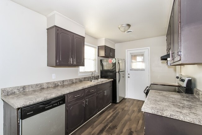 Building Photo - Adorable Augusta 3 Bedroom Home