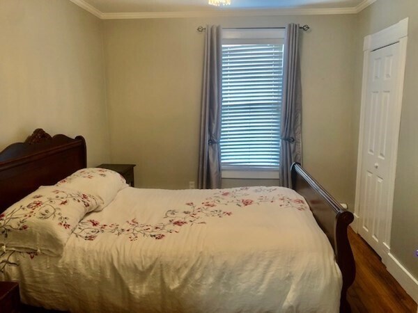 Building Photo - 5 Bearse Ave