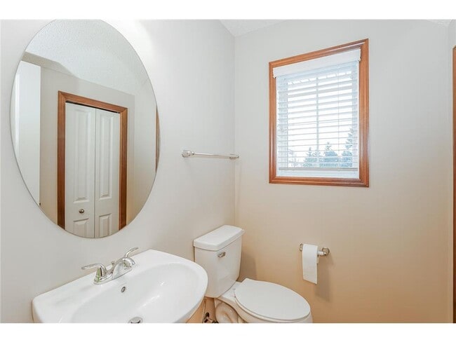 Building Photo - 15640 60th Ave N