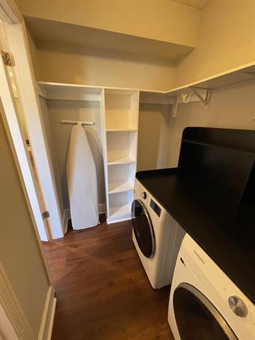 Building Photo - 7911 Meadow Park Dr