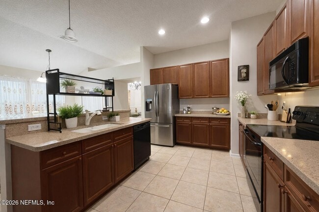 Building Photo - 4182 Victoria Lakes Dr W