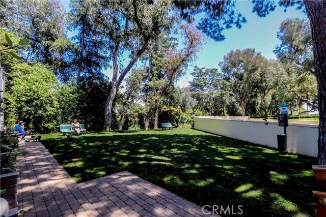 Building Photo - 2160 Century Pk E