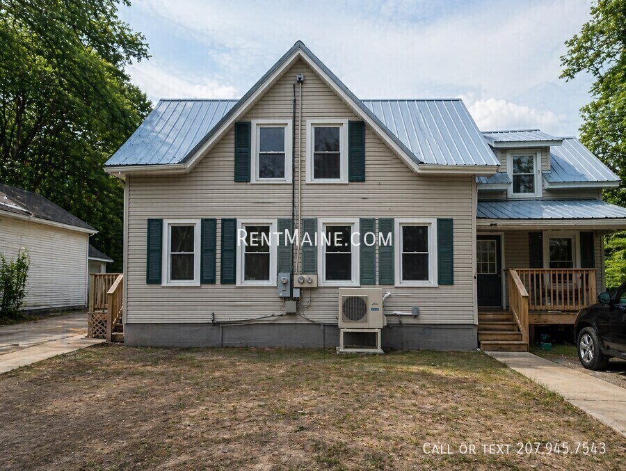 Building Photo - 38 Academy St