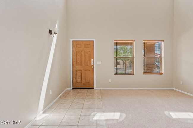 Building Photo - 15410 N 169th Ln