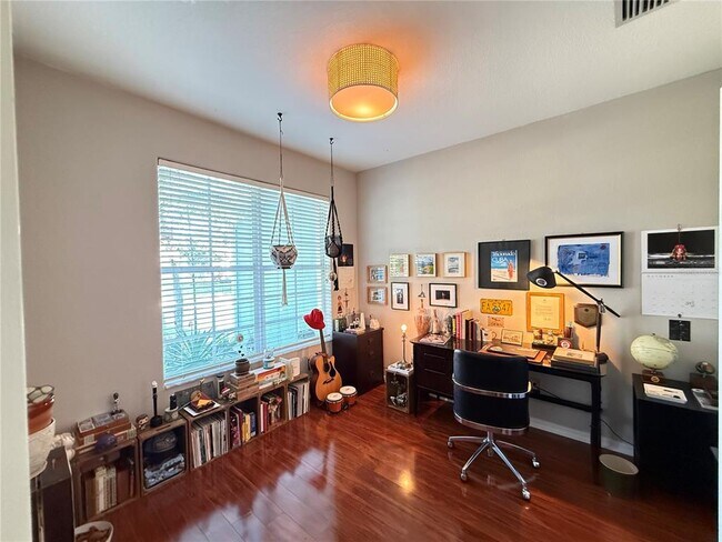 Building Photo - 10703 Banfield Dr