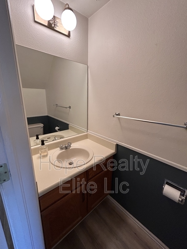 Building Photo - 954 Brant Hollow Ct