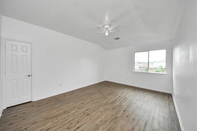 Building Photo - 9638 Brenthaven Springs Ln