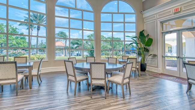 Building Photo - 5533 Avellino Pl