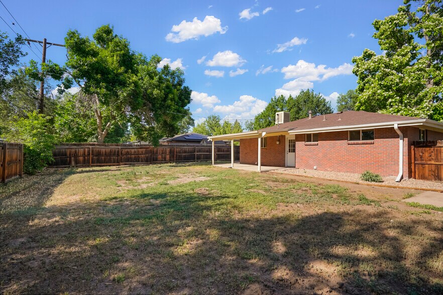 Building Photo - 6023 Holland St