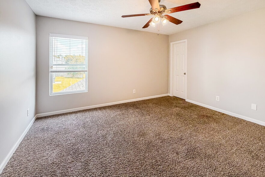 Building Photo - 3346 Blaze Dr