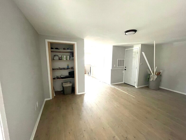 Main room different angle - 612 E High St