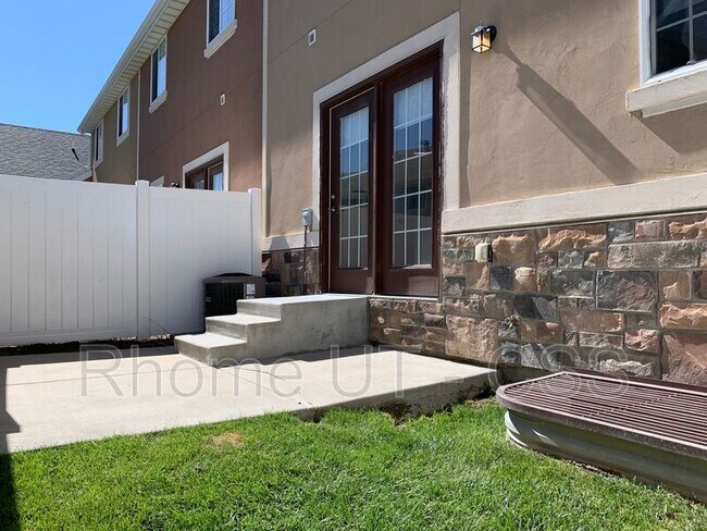 Building Photo - 13567 S Florenza Way