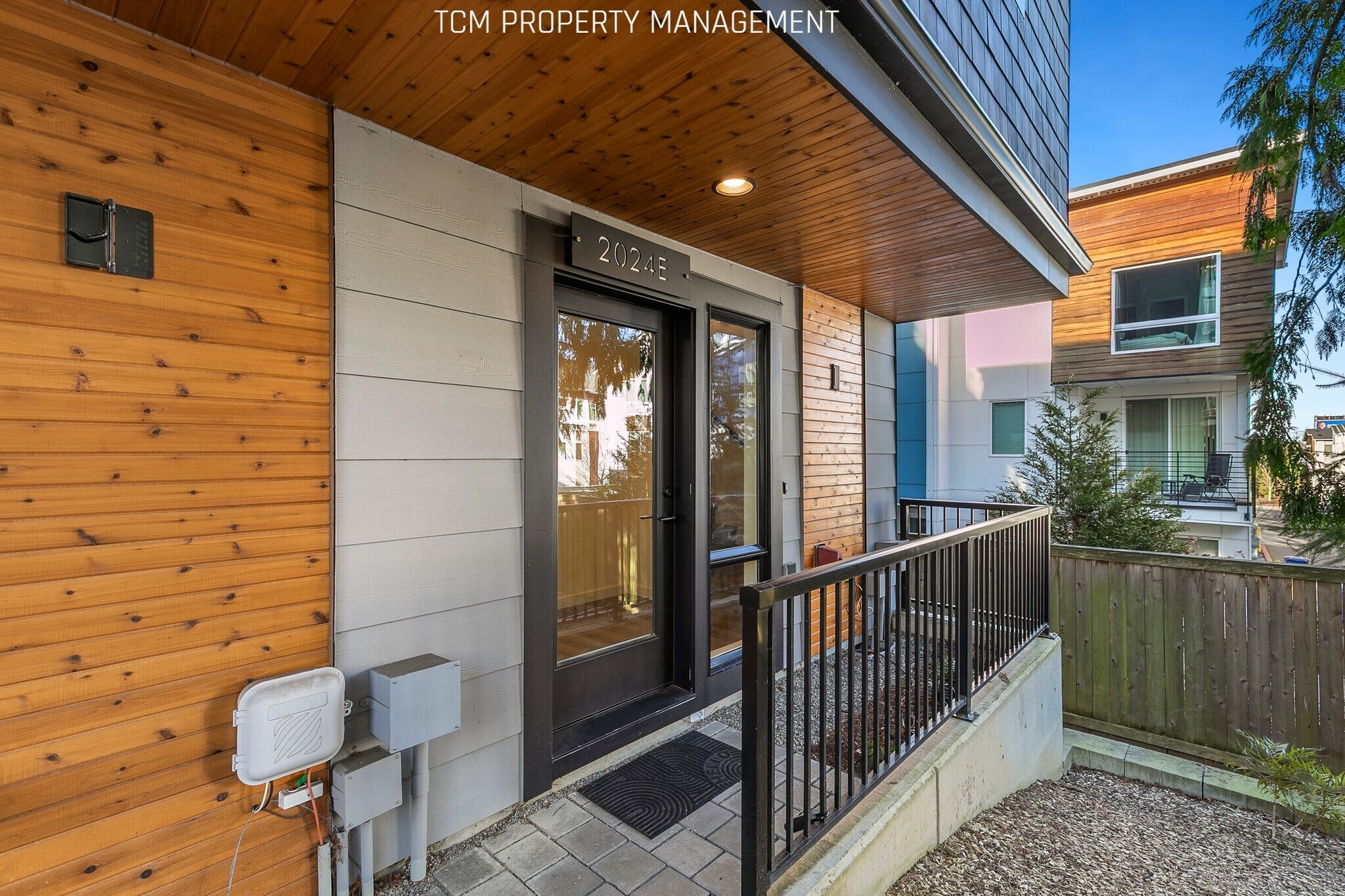 Building Photo - 2024E NE 85th St