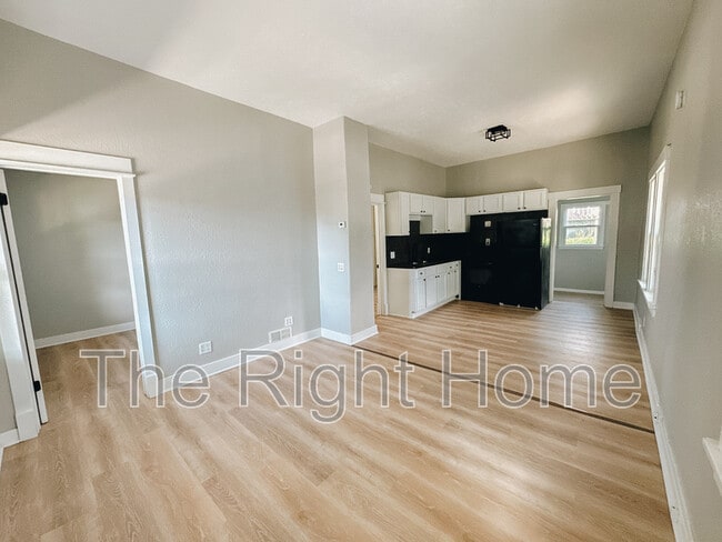 Building Photo - 2519 S 12th St