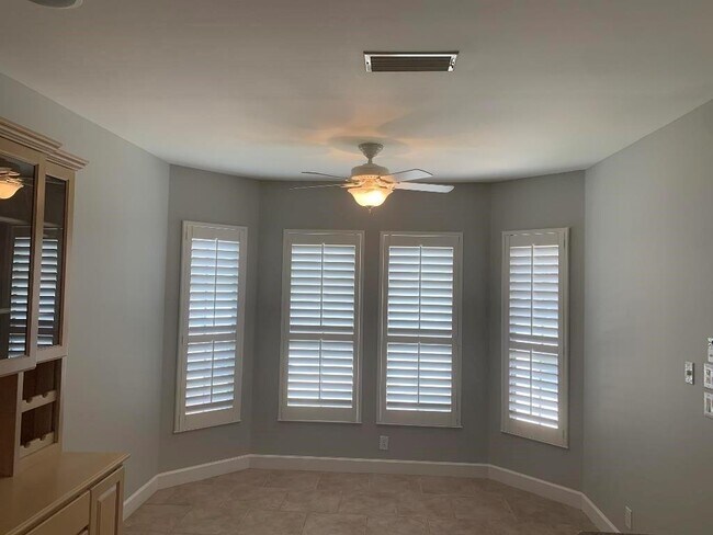 Building Photo - 30793 Pine Ct