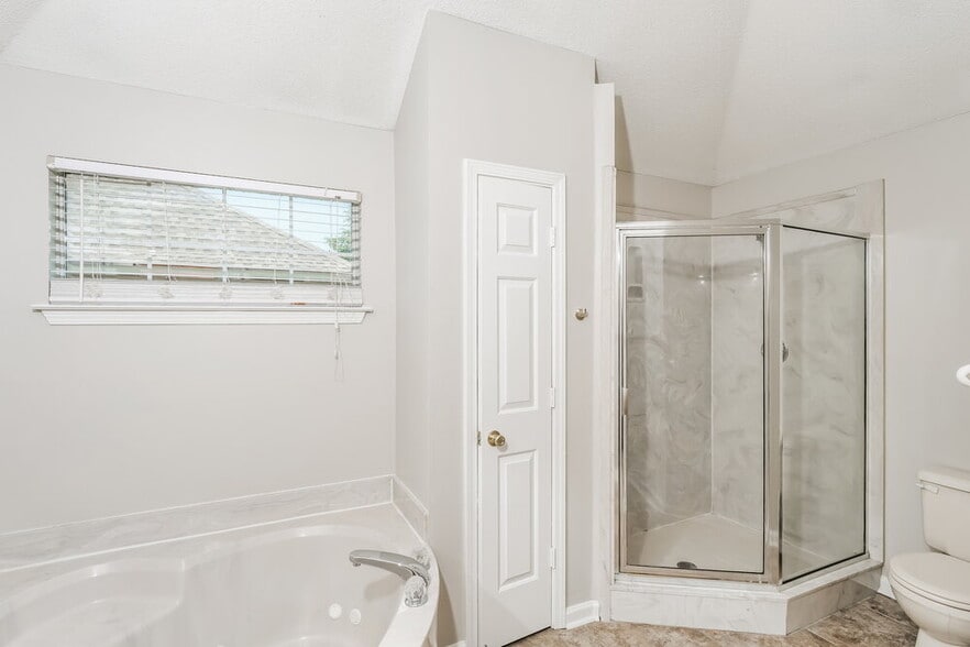 Building Photo - 3846 Walden Meadow Dr