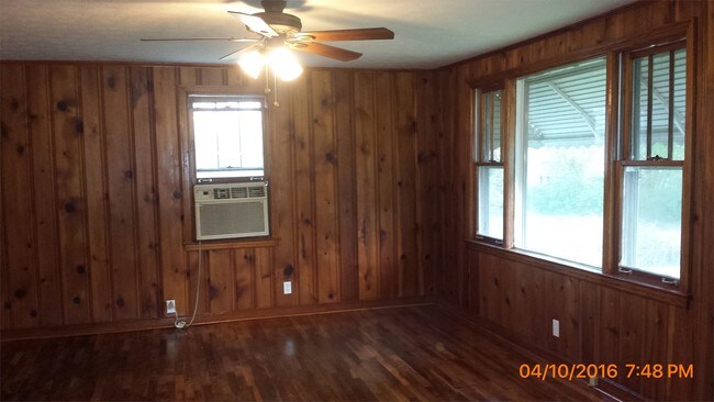 Building Photo - 504 McLemore St