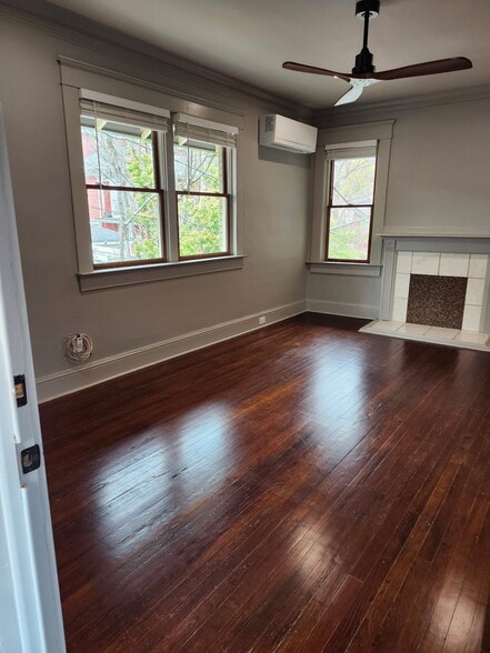 Livingroom with decorative fireplace - 250 5th St NE